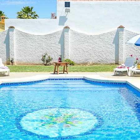 Amplia Con Precioso Jardin Cerca De Capital. *